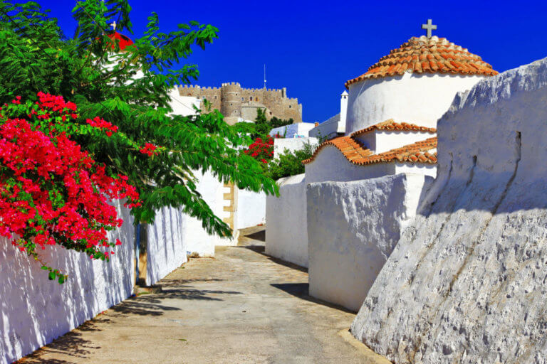 Η χρυσή πεντάδα των ελληνικών νησιών για το φετινό Πάσχα - Η ξεκάθαρη πρωτιά και οι ύμνοι