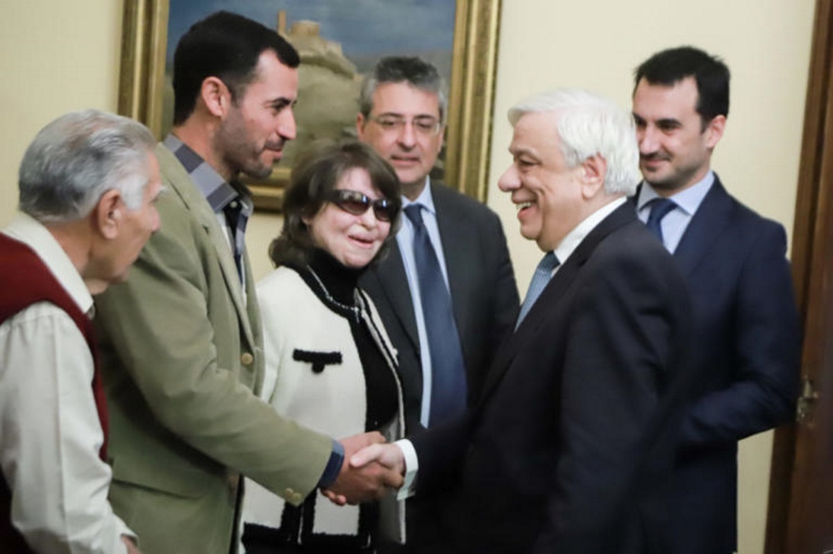 Αφιέρωμα της “Αλ Αχράμ” στη βράβευση των τριών μεταναστών ψαράδων