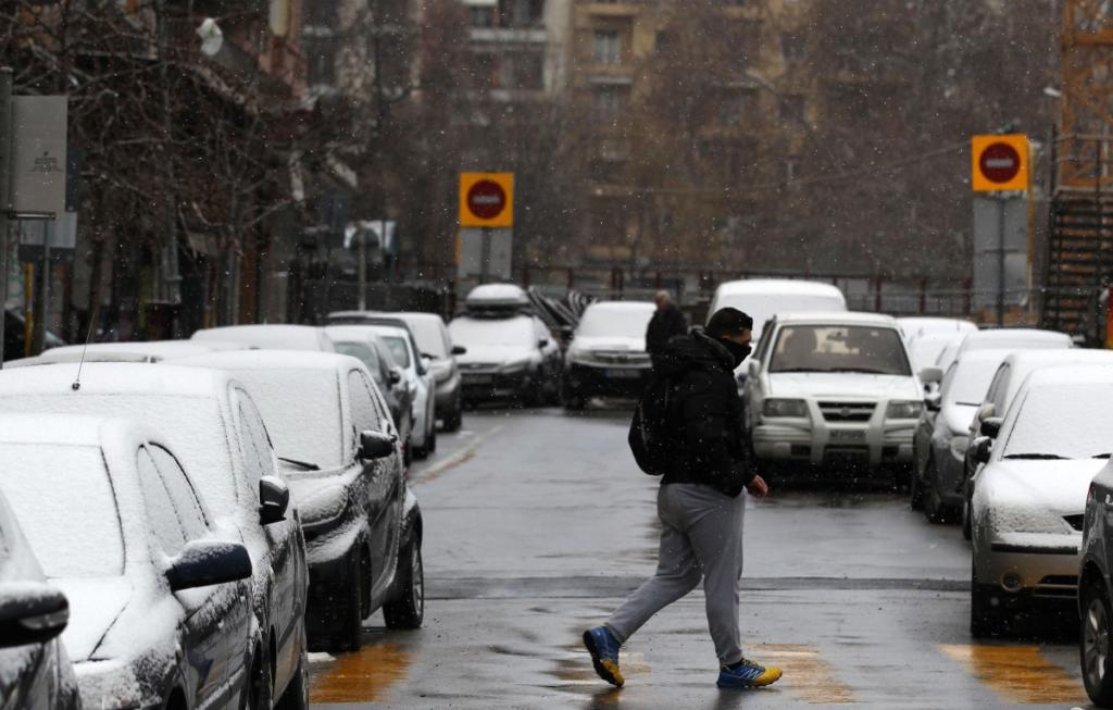 Ποιοί δρόμοι είναι κλειστοί και που χιονίζει τώρα – Χιόνι σε Θεσσαλονίκη – Αθήνα