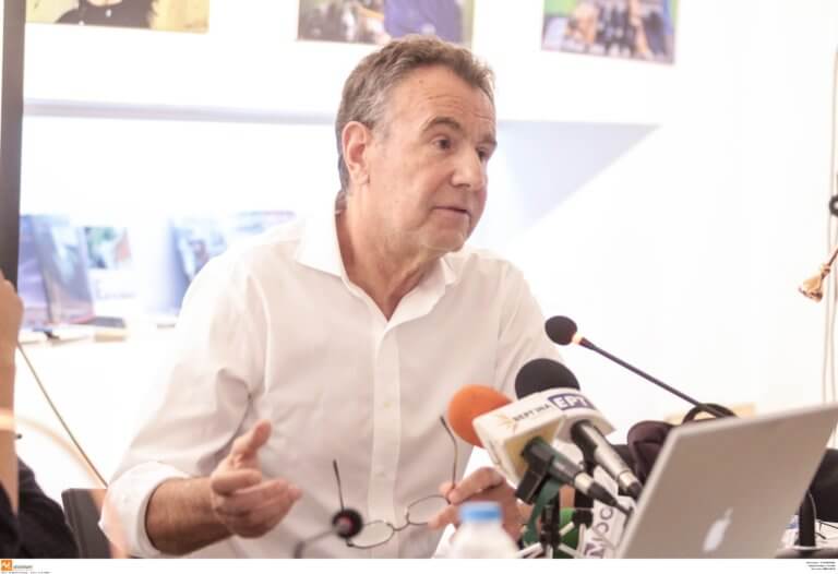 Θεσσαλονίκη: Στηρίζει Βούγια ο Σταύρος Θεοδωράκης | Newsit.gr Θεσσαλονίκη: Στηρίζει Βούγια ο Σταύρος Θεοδωράκης | Newsit.gr