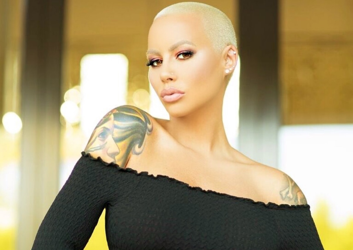 Amber Rose: Οι καυτές φωτογραφίες της που «έριξαν» το instagram!