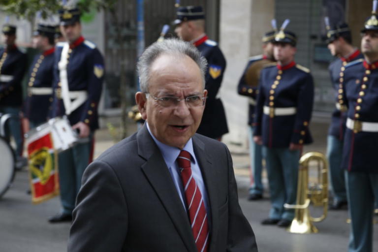 Δημήτρης Σιούφας: Τη Δευτέρα στον Άγιο Διονύσιο η κηδεία του | Newsit.gr Δημήτρης Σιούφας: Τη Δευτέρα στον Άγιο Διονύσιο η κηδεία του | Newsit.gr