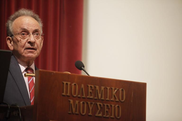 Δημήτρης Σιούφας: Ο πολιτικός κόσμος αποχαιρετά τον πρώην Πρόεδρο της Βουλής | Newsit.gr Δημήτρης Σιούφας: Ο πολιτικός κόσμος αποχαιρετά τον πρώην Πρόεδρο της Βουλής | Newsit.gr