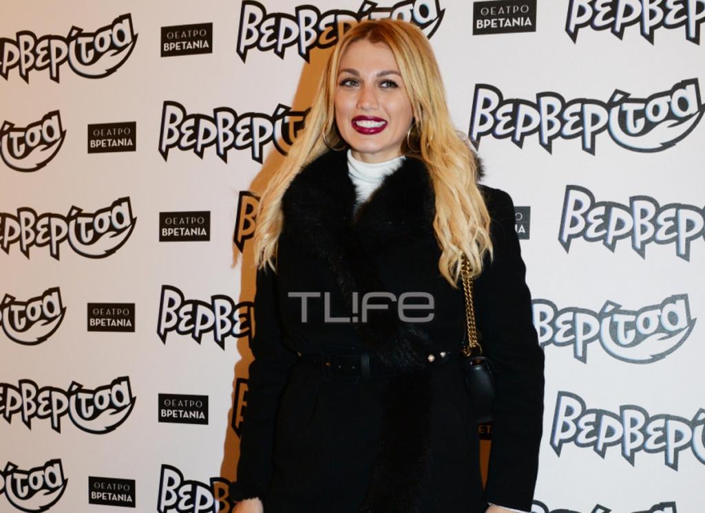 Κωνσταντίνα Σπυροπούλου: Κομψή εμφάνιση στο θέατρο! [pics]