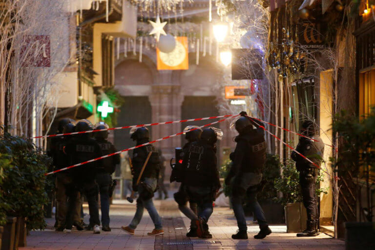 Στρασβούργο: Πέντε συλλήψεις για την Χριστουγεννιάτικη πολύνεκρη επίθεση | Newsit.gr Στρασβούργο: Πέντε συλλήψεις για την Χριστουγεννιάτικη πολύνεκρη επίθεση | Newsit.gr