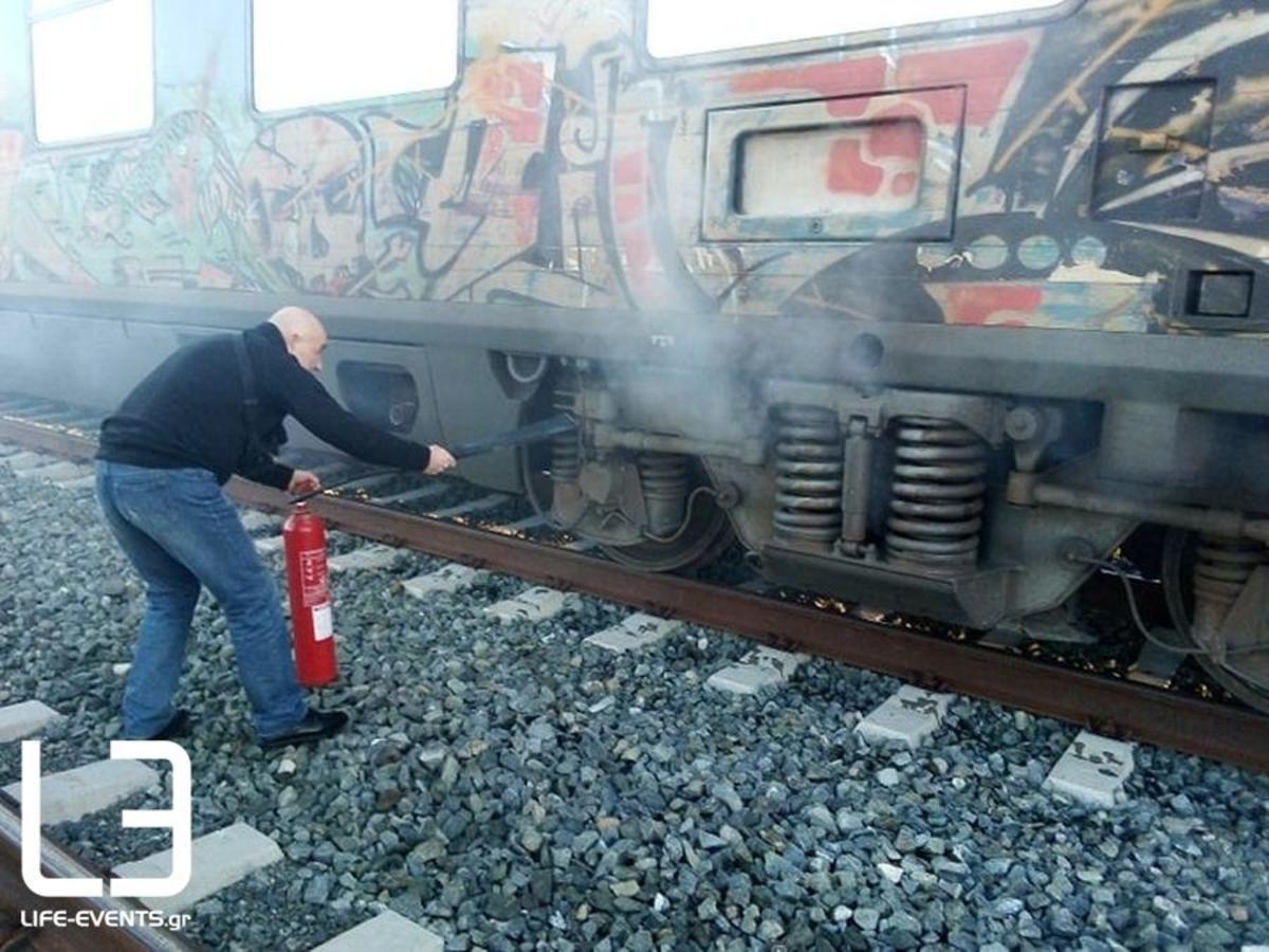 Θεσσαλονίκη: Φωτιά σε τρένο με κατεύθυνση την Αθήνα – Πυκνοί καπνοί πριν το Λιανοκλάδι [pics]