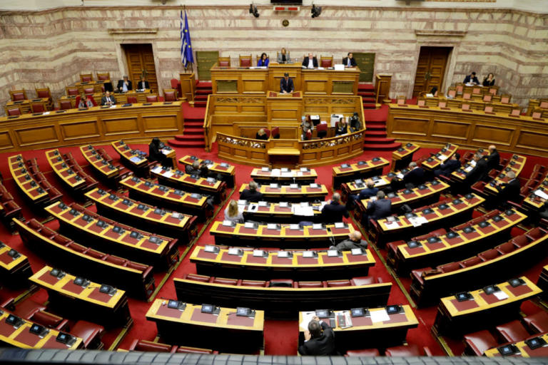 Κατατέθηκε στην Βουλή η συμφωνία των Πρεσπών | Newsit.gr Κατατέθηκε στην Βουλή η συμφωνία των Πρεσπών | Newsit.gr