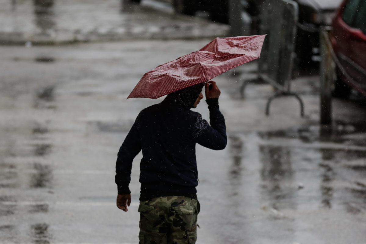 Καιρός: “Παγωμένη” βροχή και χιόνια φέρνει η “Υπατία”