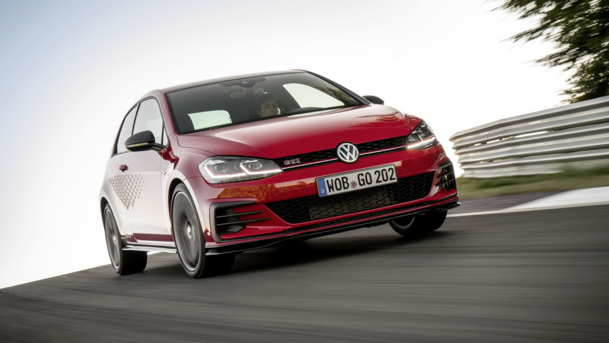 Άνοιξαν οι παραγγελίες για το ισχυρότερο VW Golf GTI