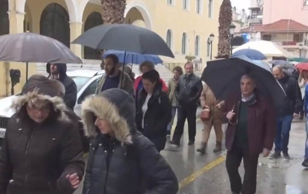 Ζάκυνθος: “Δεν αντέχουμε άλλους νεκρούς” – Πορεία διαμαρτυρίας για το νοσοκομείο – video
