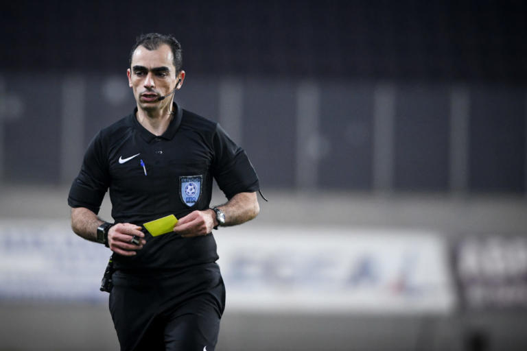 Κύπελλο Ελλάδας: Ο Ζαχαριάδης στο Ξάνθη Ολυμπιακός! Οι ορισμοί των διαιτητών | Newsit.gr Κύπελλο Ελλάδας: Ο Ζαχαριάδης στο Ξάνθη Ολυμπιακός! Οι ορισμοί των διαιτητών | Newsit.gr