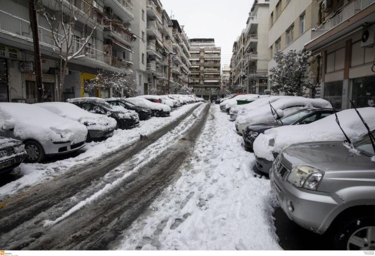 Που χιονίζει τώρα Κυριακή 06/01: Ποιοί δρόμοι είναι κλειστοί