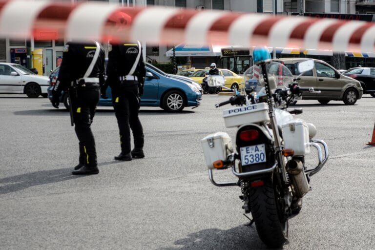 «Αρματώνονται» οι αστυνομικοί κατά του κορονοϊού – Δόθηκαν 3,8 εκατ. υγειονομικά υλικά