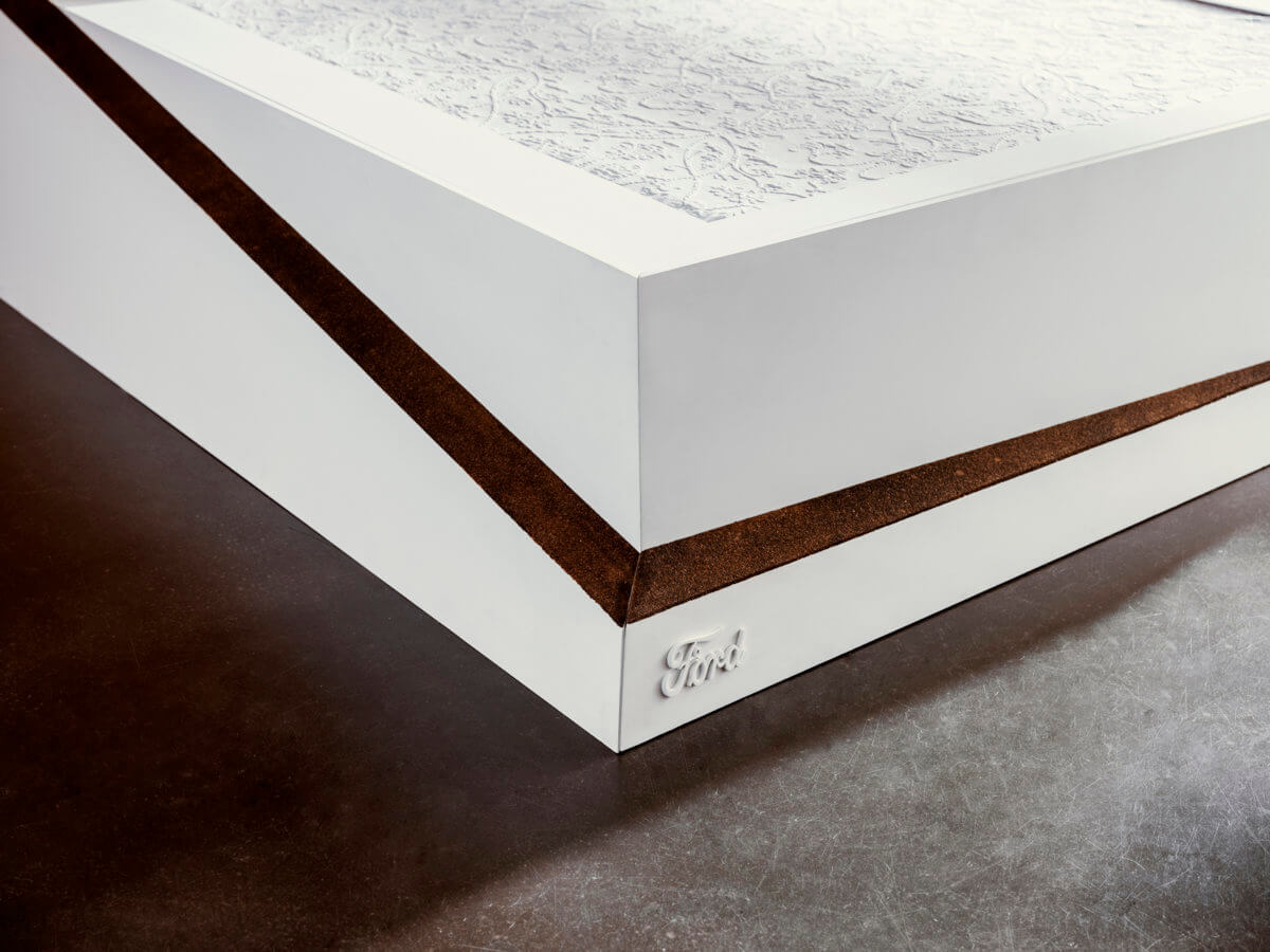 FORD LANE CENTRING BED