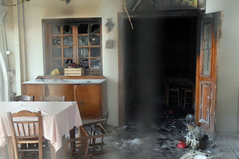 Καλαμάτα: Σε άθλια ψυχολογική κατάσταση ο ιδιοκτήτης της ταβέρνας | Newsit.gr Καλαμάτα: Σε άθλια ψυχολογική κατάσταση ο ιδιοκτήτης της ταβέρνας | Newsit.gr