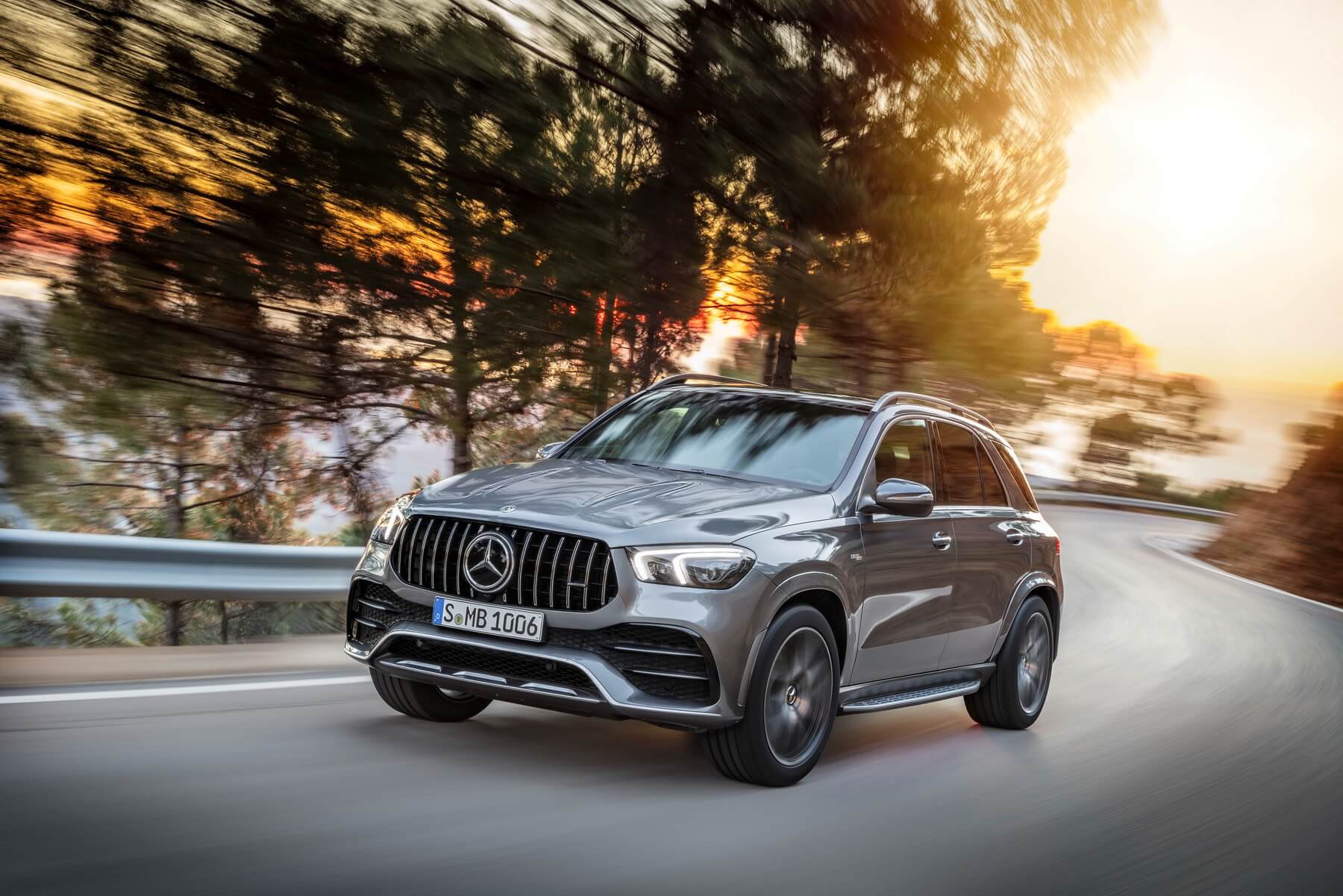 Νέα Mercedes-AMG GLE 53 4MATIC+, η «ενδιάμεση» [vid]