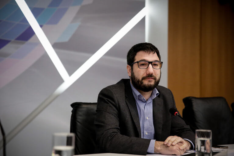 Ηλιόπουλος: Δεν μπορεί ένας άνθρωπος να φοβάται να κυκλοφορήσει στην πόλη του | Newsit.gr Ηλιόπουλος: Δεν μπορεί ένας άνθρωπος να φοβάται να κυκλοφορήσει στην πόλη του | Newsit.gr
