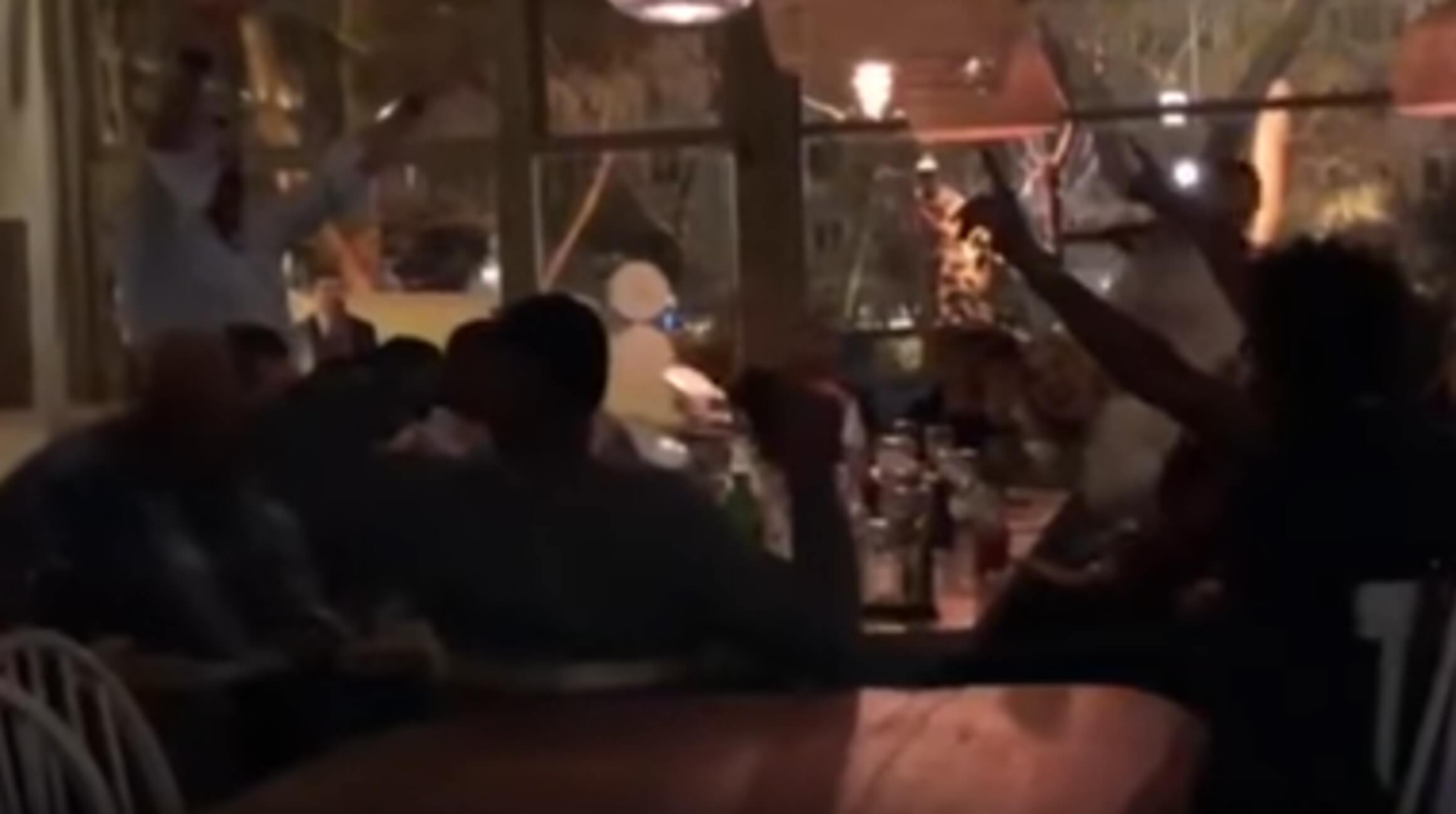 ΠΑΟΚ: “Τρέλα” στους παίκτες μετά το ντέρμπι! Πανηγύρισαν με “We are the Champions”! – video