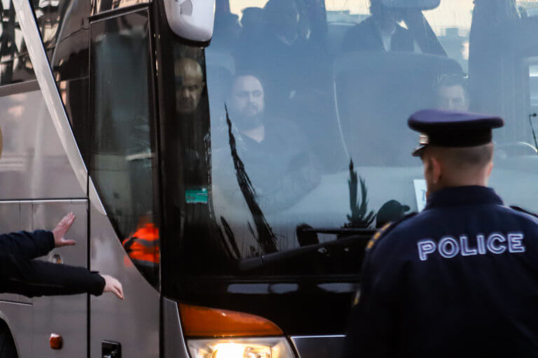 ΠΑΟΚ – Ολυμπιακός: «Ερυθρόλευκες» καταγγελίες για ρίψη μπουκαλιών και… παρενόχληση! | Newsit.gr ΠΑΟΚ – Ολυμπιακός: «Ερυθρόλευκες» καταγγελίες για ρίψη μπουκαλιών και… παρενόχληση! | Newsit.gr