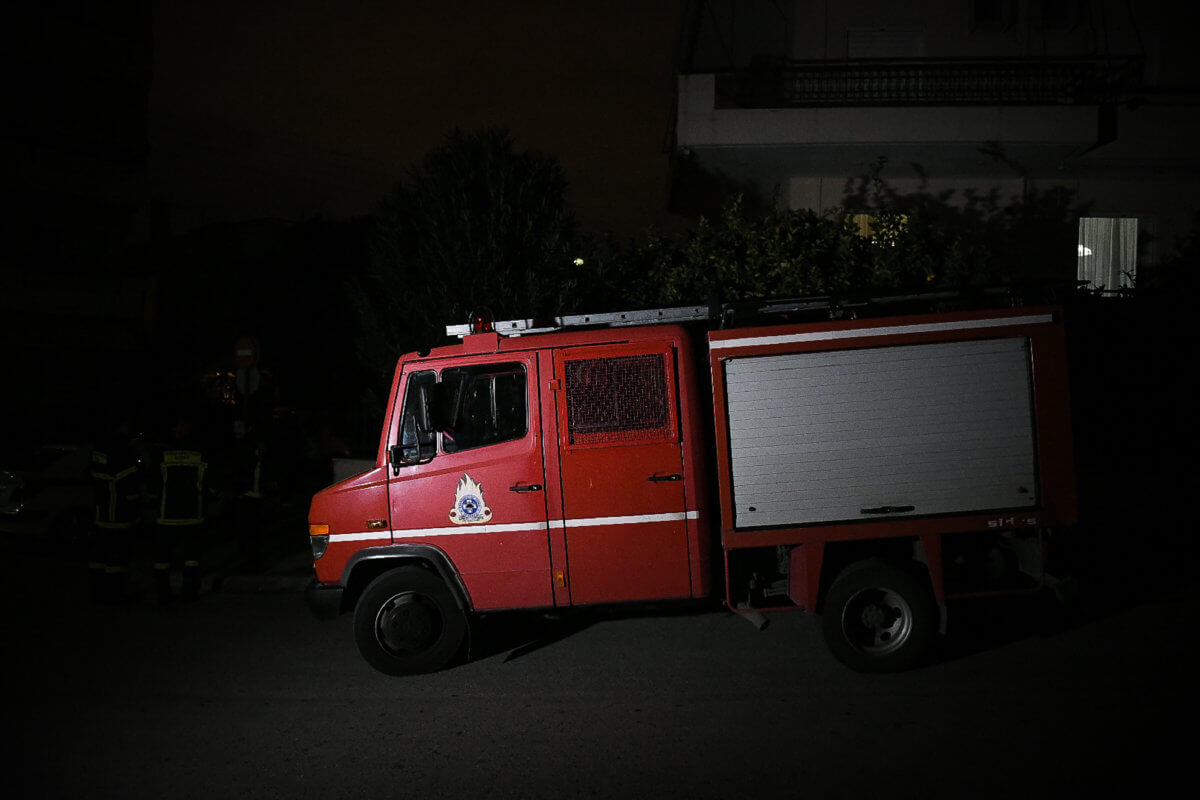 Θεσσαλία: Πυρκαγιά σε στέγη σπιτιού στον Τύρναβο