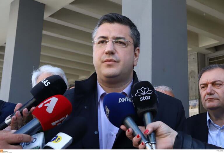 Τζιτζικώστας: Δεν θα αλλάξω τις ταμπέλες – Γιαννούλης: Άνοιξε το Τριώδιο και το παίζεις μακεδονάρχης | Newsit.gr Τζιτζικώστας: Δεν θα αλλάξω τις ταμπέλες – Γιαννούλης: Άνοιξε το Τριώδιο και το παίζεις μακεδονάρχης | Newsit.gr