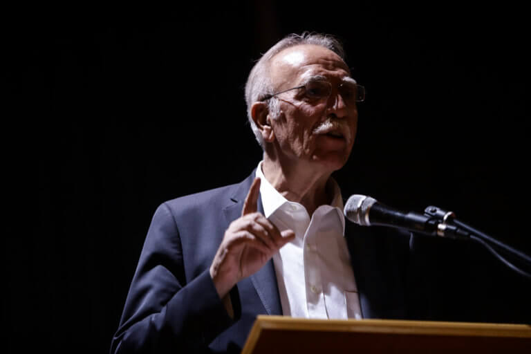 Παραδοχή Βίτσα: Η κατάσταση στην Σάμο είναι οριακή | Newsit.gr Παραδοχή Βίτσα: Η κατάσταση στην Σάμο είναι οριακή | Newsit.gr