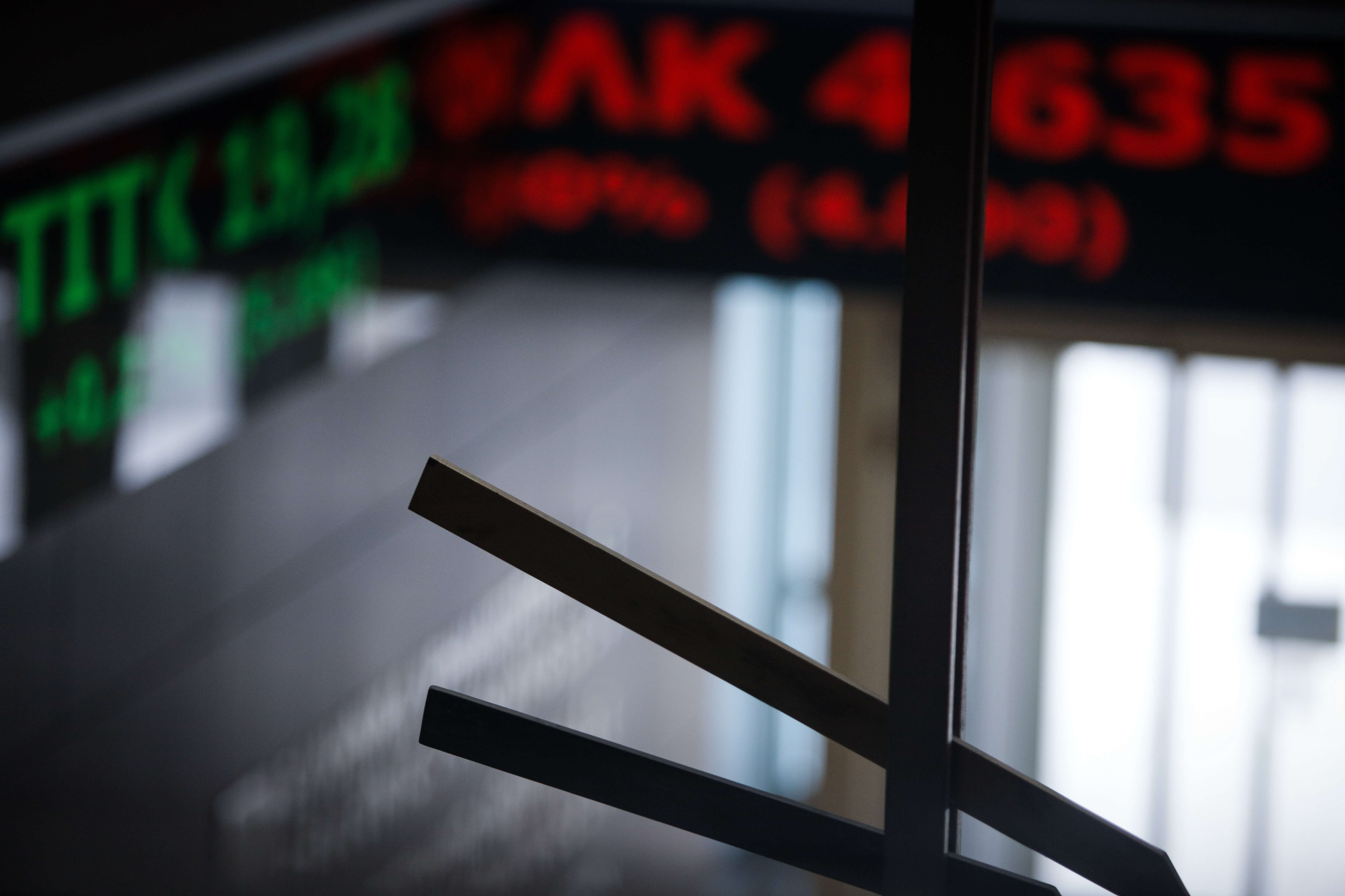 Bloomberg: Υψηλό μηνός και κερδών 4 εβδομάδων για τις ελληνικές τράπεζες