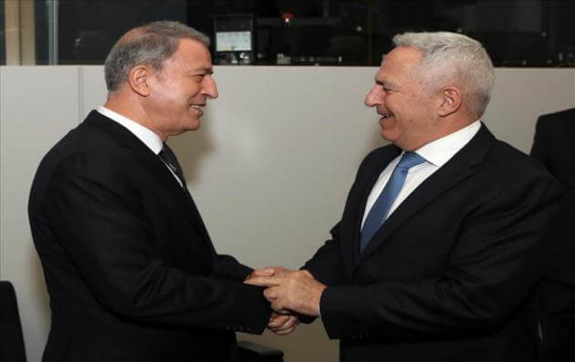 Αποκαλυπτικές δηλώσεις του YΕΘΑ Αποστολάκη για το τετ-α-τετ με Ακάρ και την Σεκερίνσκα [pics]