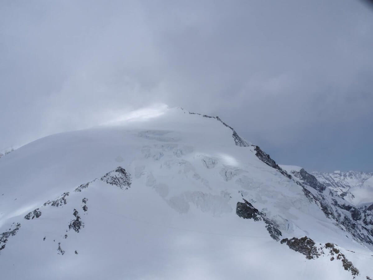 Άλπεις: Ένας νεκρός και δύο τραυματίες από χιονοστιβάδα