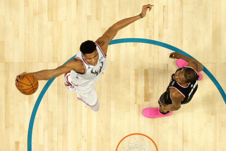 NBA All Star Game: Διαστημικός Αντετοκούνμπο! Του… έκλεψε τη δόξα ο Ντουράντ – video | Newsit.gr NBA All Star Game: Διαστημικός Αντετοκούνμπο! Του… έκλεψε τη δόξα ο Ντουράντ – video | Newsit.gr