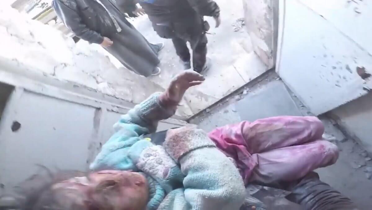 Συρία: Δύο εικόνες ντροπής για την ανθρωπότητα