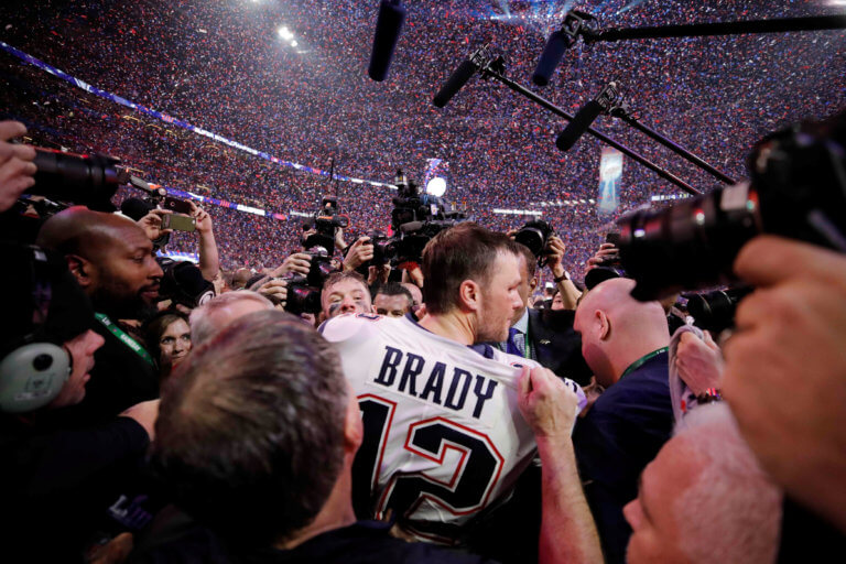 NFL: Η απόφαση του αιώνα! Τέλος ο Μπρέιντι από τους Patriots (pics)