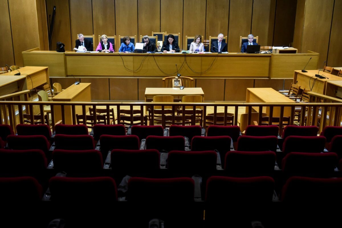 Κορονοϊός – Ένωση Εισαγγελέων: Μέτρα για την αποφυγή συνωστισμού στα ποινικά δικαστήρια