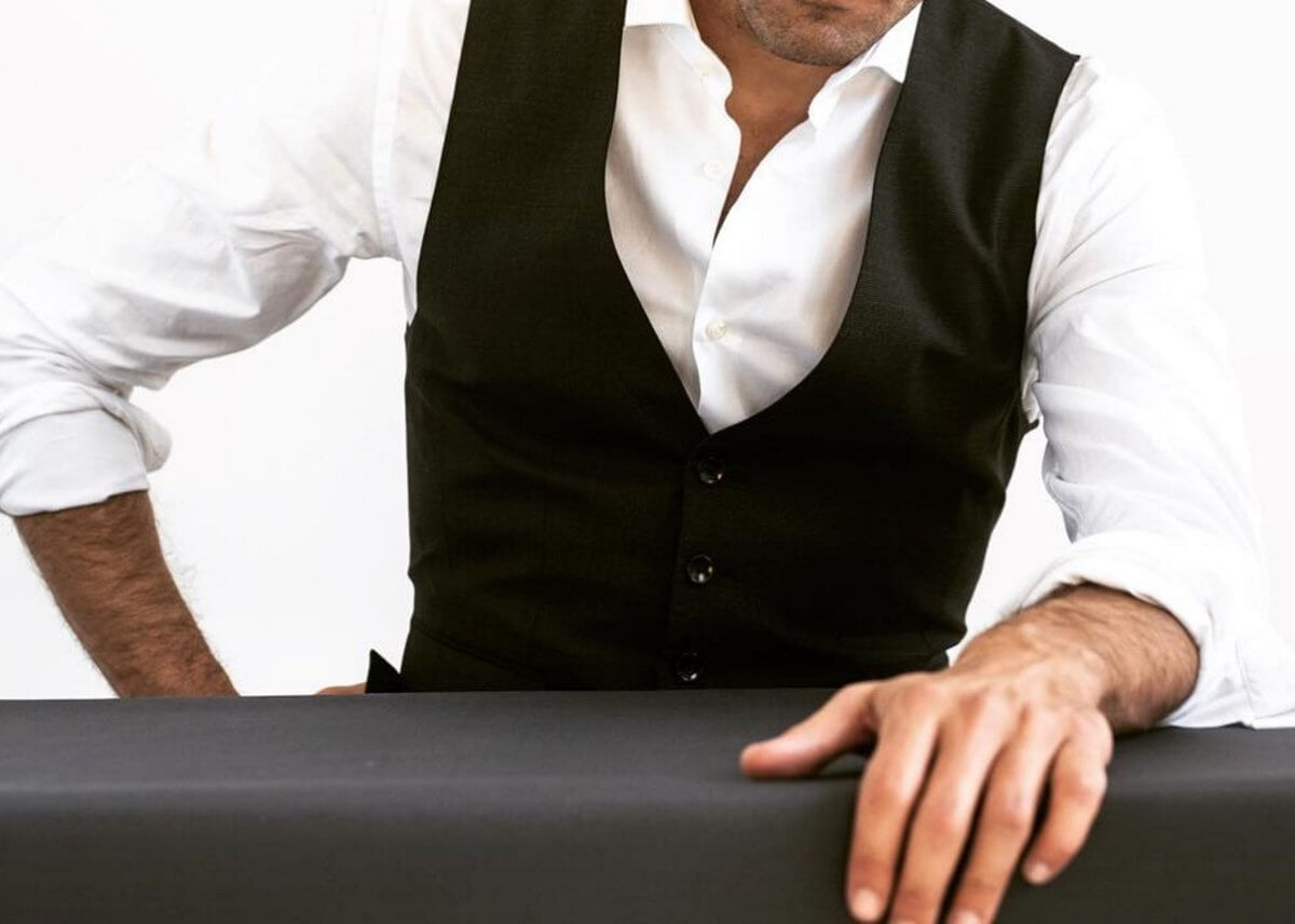 Σε ποιον Έλληνα ηθοποιό «ανοίγουν» οι διαρρήκτες κάθε μέρα το αυτοκίνητο; [videos]