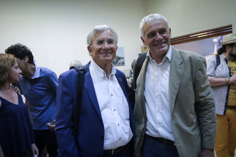 Δημαράς και Τσιρώνης δεν ψηφίζουν την αναθεώρηση του άρθρου 24 | Newsit.gr Δημαράς και Τσιρώνης δεν ψηφίζουν την αναθεώρηση του άρθρου 24 | Newsit.gr