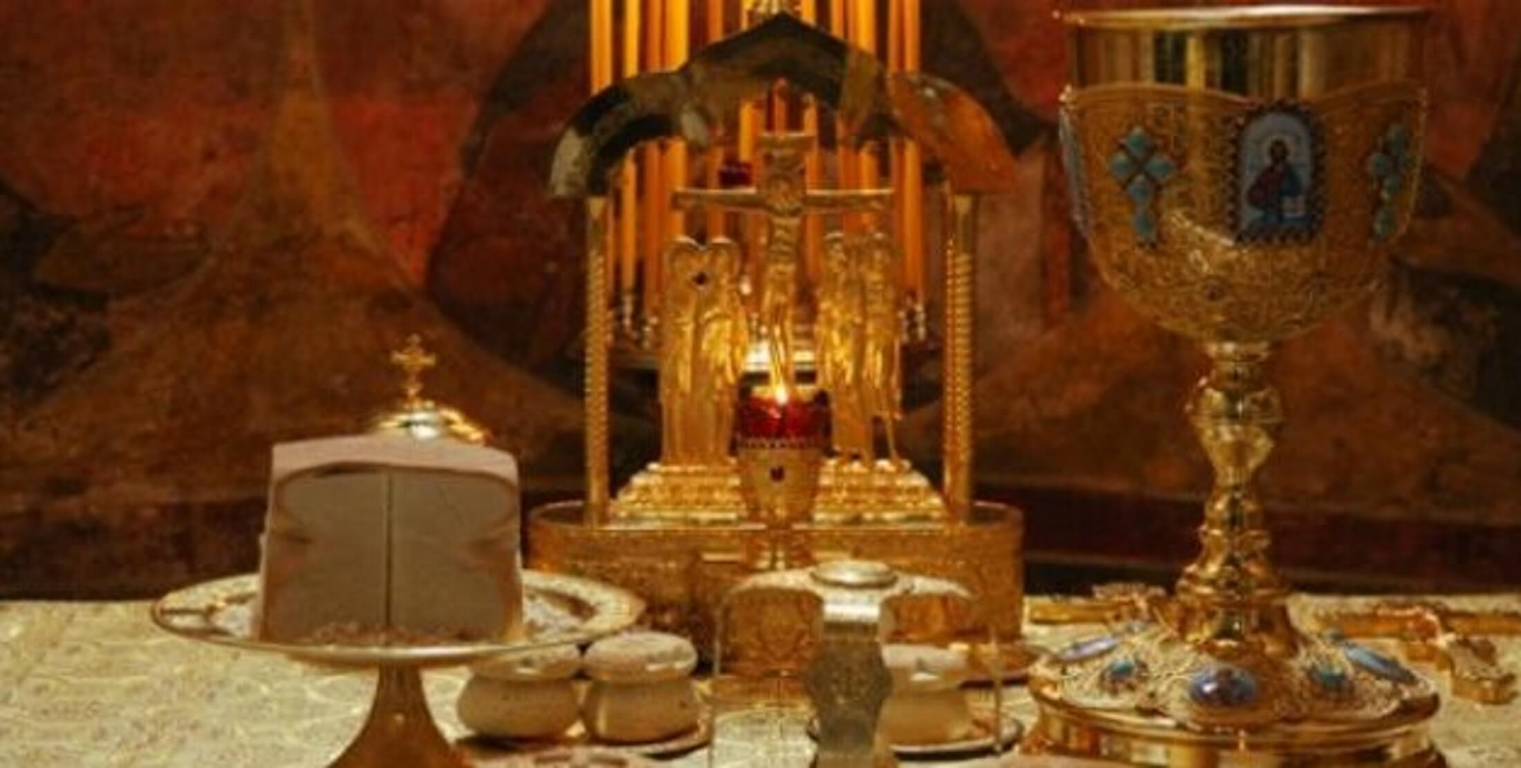 Πως γίνεται η Θεία Κοινωνία των ασθενών κατ’οίκον