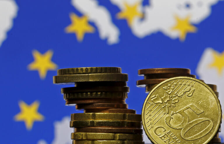 Fitch: Επιβεβαίωσε το μακροπρόθεσμο αξιόχρεο της Ελλάδας σε ‘BB-‘ με σταθερές προοπτικές | Newsit.gr Fitch: Επιβεβαίωσε το μακροπρόθεσμο αξιόχρεο της Ελλάδας σε ‘BB-‘ με σταθερές προοπτικές | Newsit.gr