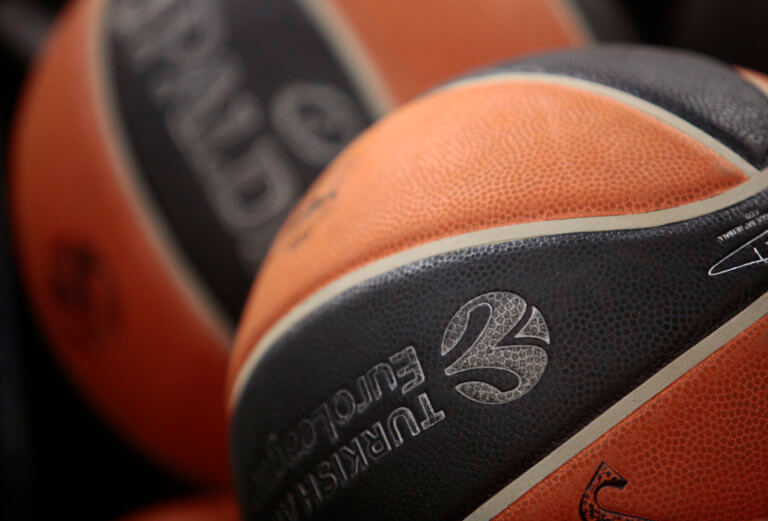 Euroleague: «Σφαγή» για την 8άδα! Ο Παναθηναϊκός «πιέζει» τον Ολυμπιακό στην κατάταξη | Newsit.gr Euroleague: «Σφαγή» για την 8άδα! Ο Παναθηναϊκός «πιέζει» τον Ολυμπιακό στην κατάταξη | Newsit.gr