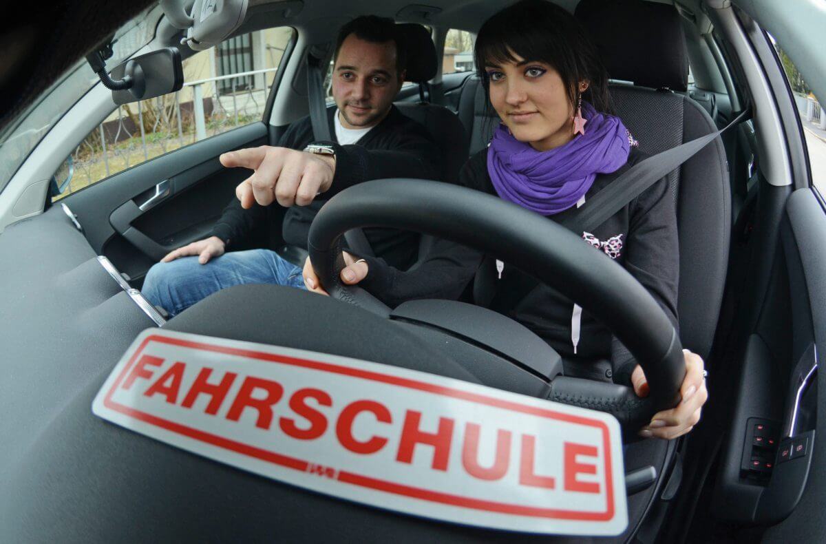 Γερμανία: Πάνω από το 30% των υποψήφιων οδηγών κόβεται στις εξετάσεις