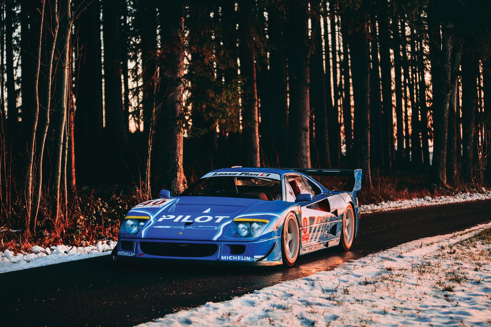 Μια πολύ ιδιαίτερη Ferrari F40 βγαίνει σε δημοπρασία [vid]