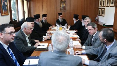 Συνάντηση Γαβρόγλου – Επιτροπής Διαλόγου: Παγωμένα χαμόγελα και αμηχανία [video, pics]