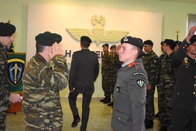 ΓΕΣ: Αυτοί είναι οι νέοι αλεξιπτωτιστές του Στρατού Ξηράς! [pics]
