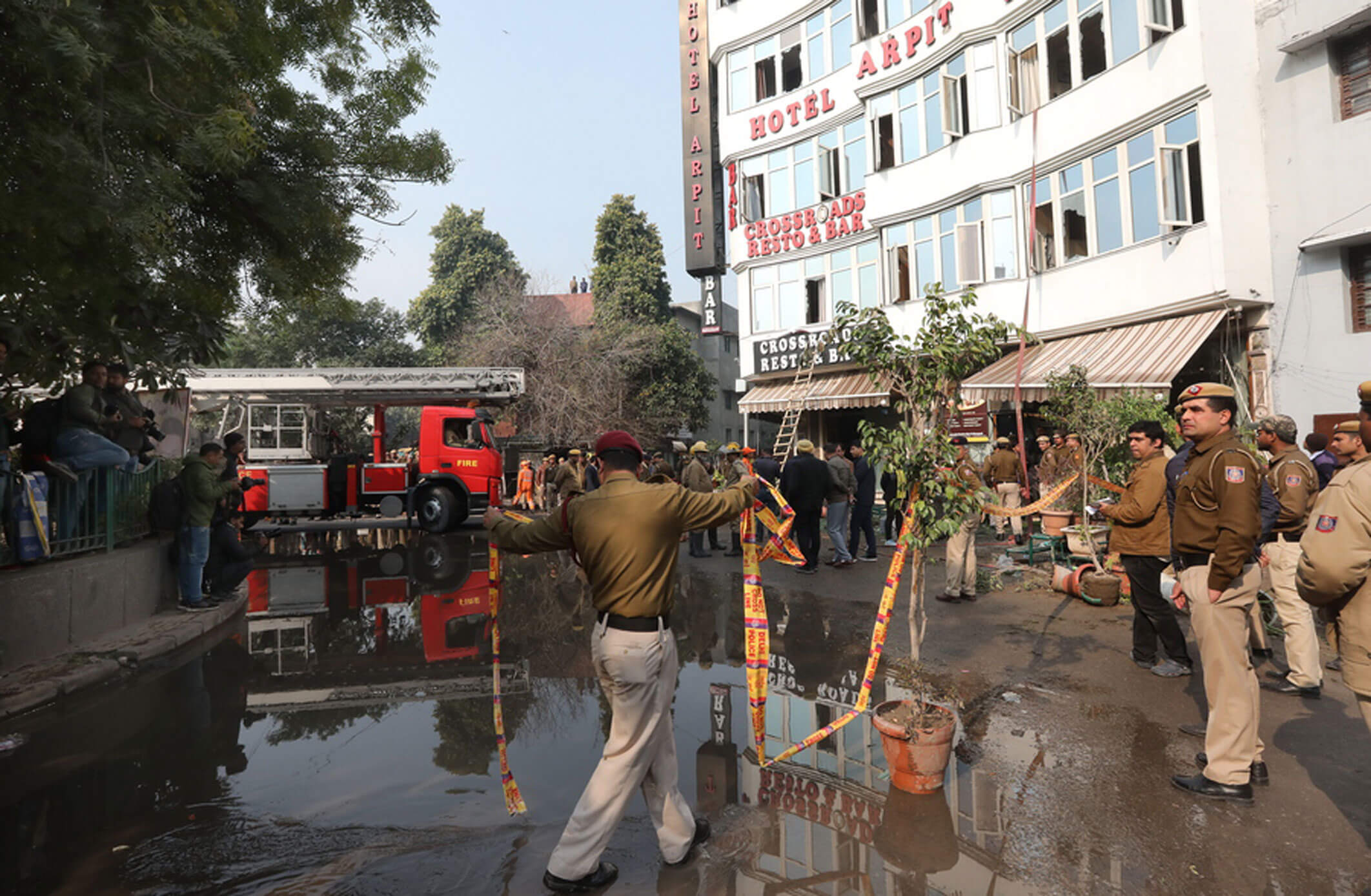 Τραγωδία στην Ινδία: 17 νεκροί από φωτιά σε ξενοδοχείο – Ένα παιδί ανάμεσα στα θύματα