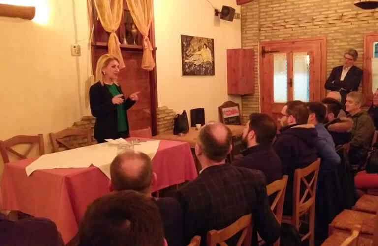 Ιωάννα Καλαντζάκου: Εκλογές τώρα – Η χώρα βυθίζεται σε τέλμα πολιτικού αμοραλισμού | Newsit.gr Ιωάννα Καλαντζάκου: Εκλογές τώρα – Η χώρα βυθίζεται σε τέλμα πολιτικού αμοραλισμού | Newsit.gr