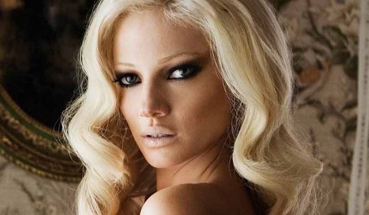 “Όταν ήρθε η Τζούλια Αλεξανδράτου για τη φωτογράφιση μείναμε άφωνοι”!