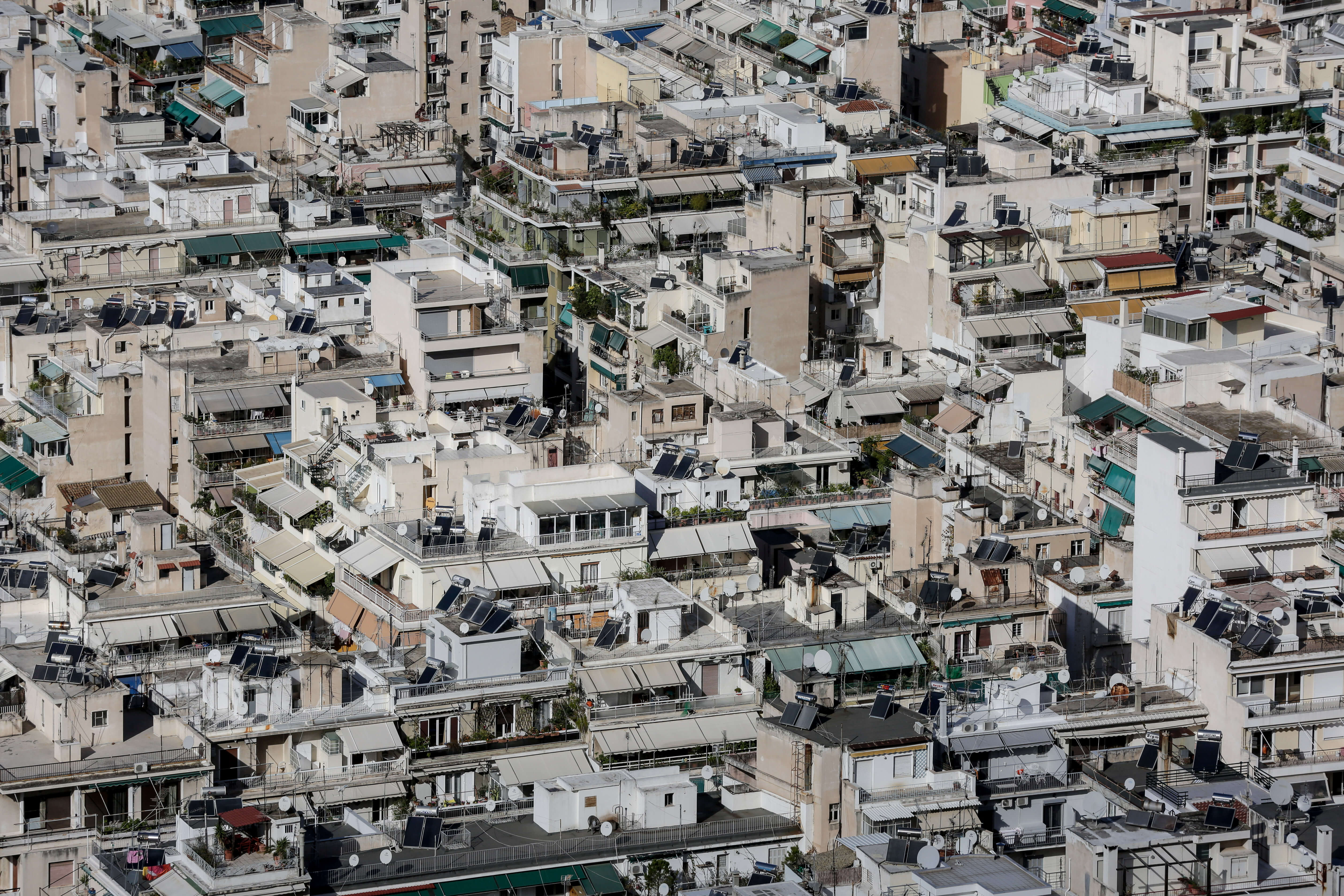 Συμφωνία κυβέρνησης τραπεζιτών για την προστασία της πρώτης κατοικίας – στην Βουλή την Τρίτη το νομοσχέδιο