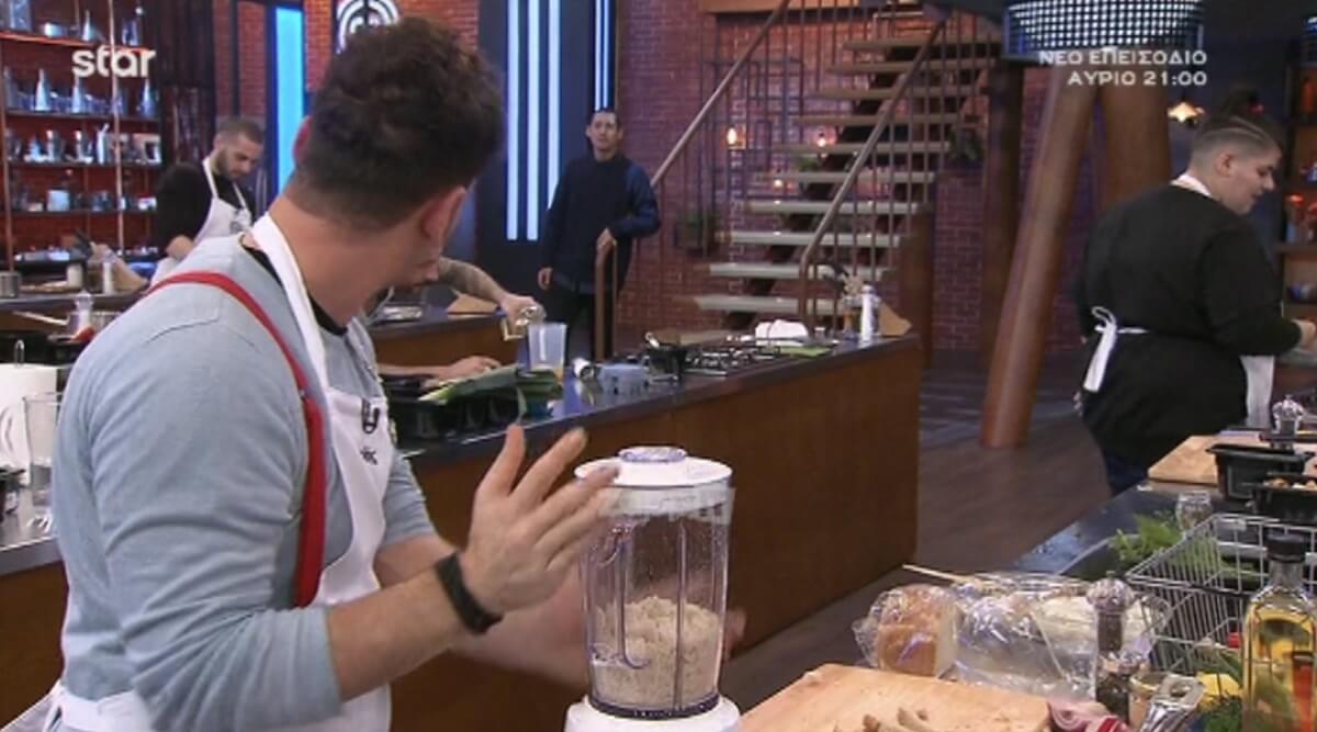 MasterChef: Άναυδος ο Κοντιζάς με αυτό που έβλεπε! Έβαλε τις φωνές στον Παντελή – «Τι είναι αυτά που κάνεις ρε;»