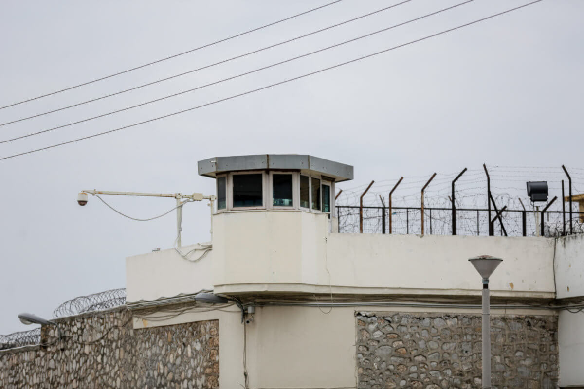 Φυλακές Κορυδαλλού: Στενές σχέσεις της δικηγόρου με τον αρχηγό της μαφίας