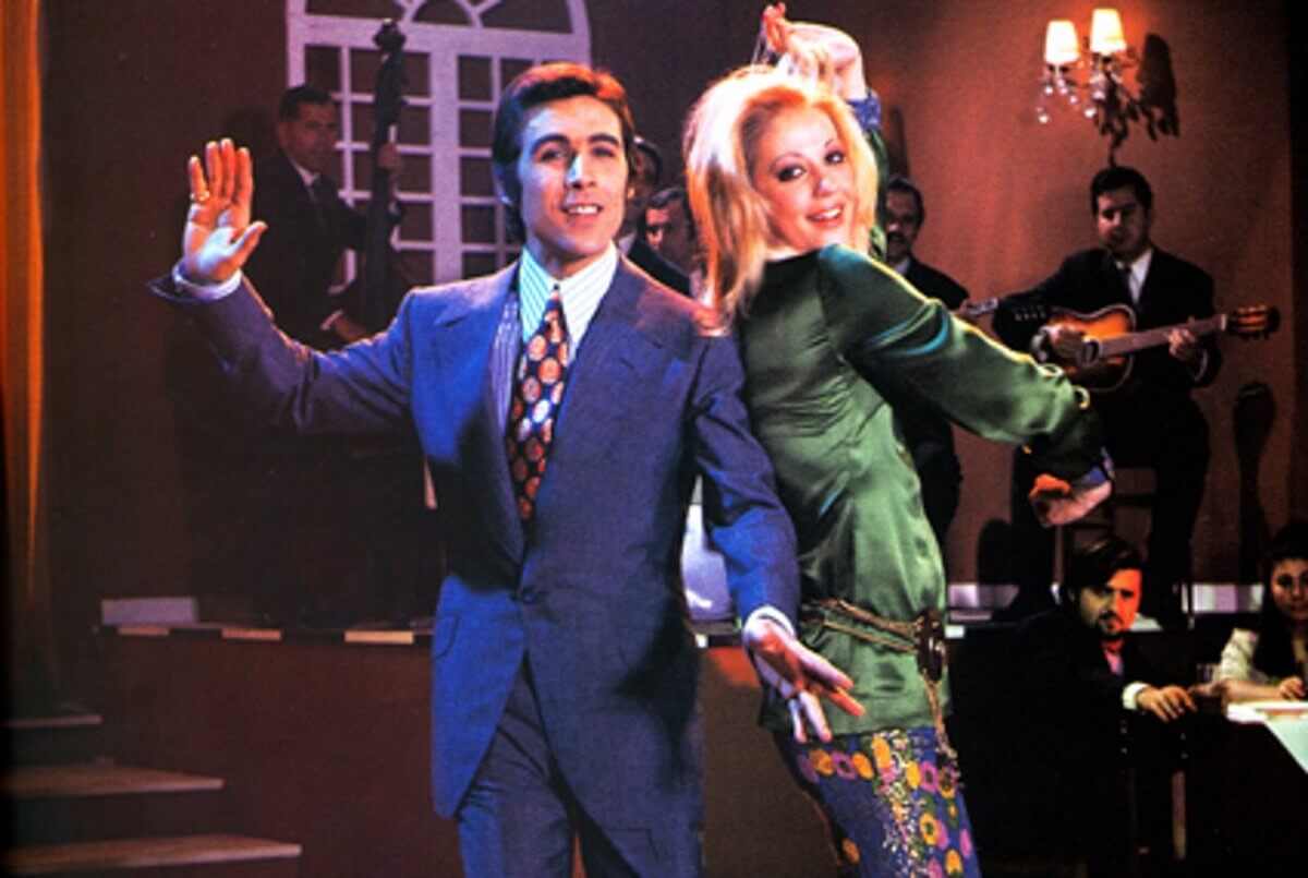 «Όταν η Ζωίτσα ήταν καψούρα με τον Βοσκόπουλο, βάζαμε περούκες και τον παρακολουθούσαμε»