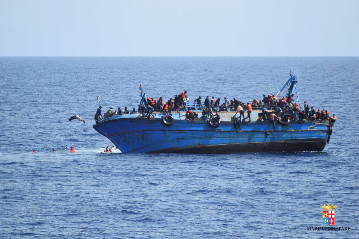 Λιβύη: 43 νεκροί σε ναυάγιο πλοιαρίου με μετανάστες